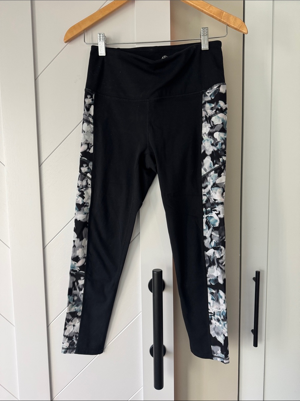 GAIAM Black Leggings with Monochrome Floral Side Panels